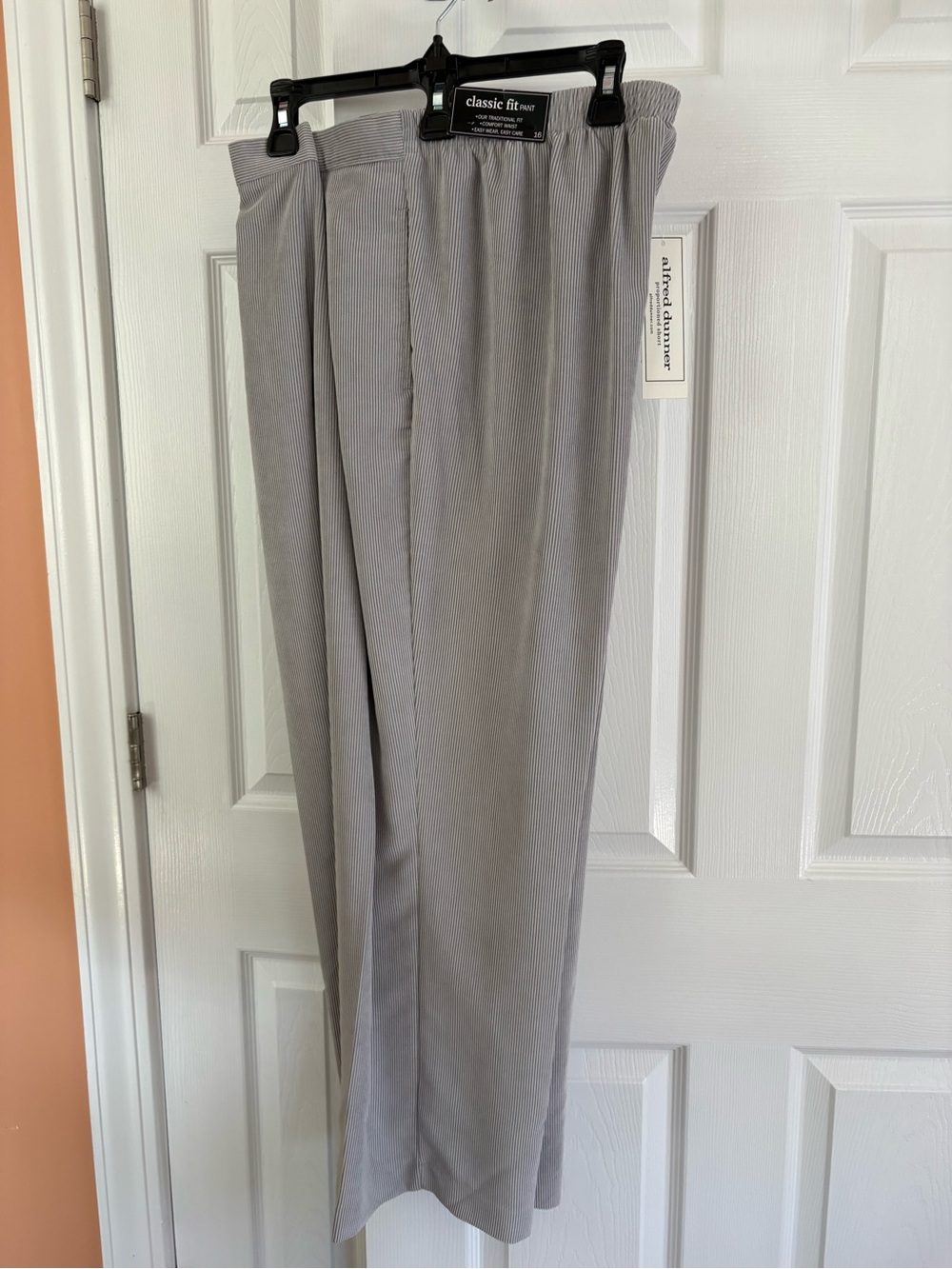 NWT- Alfred Dunner- Classic Ladies Gray Corduroy Pants - Straight Leg